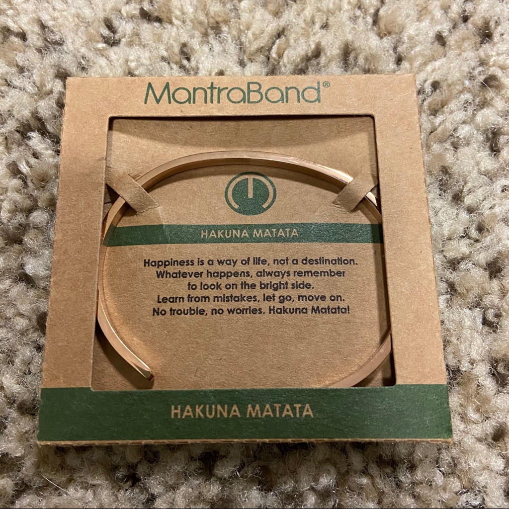 Mantrabane Hakuna Matata Bracelet New 20$